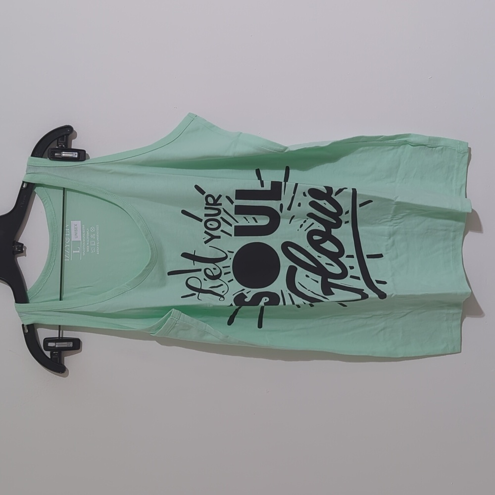 Izzy & Liv "Let Your Soul Glow" tank size large
